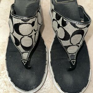 Coach Alisha Thong Wedge Heel Sandals Size 10B